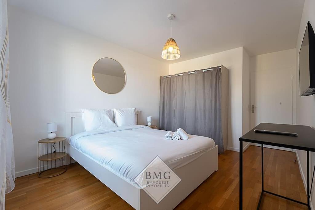 Bellagio Appartement Disneyland เซร์ริส ภายนอก รูปภาพ